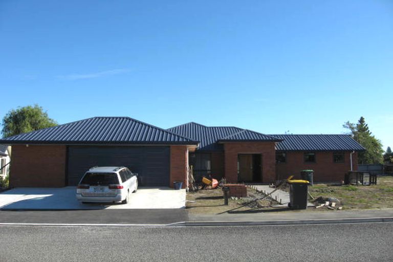 Photo of property in 1 Cascade Place, Geraldine, 7930