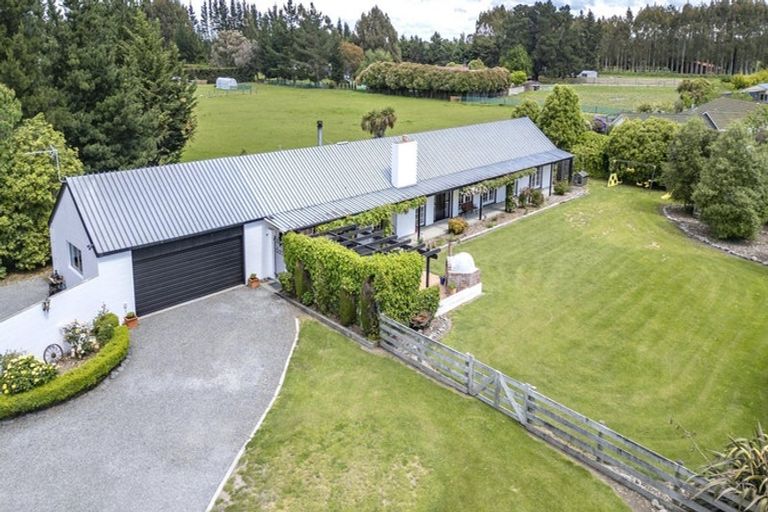 Photo of property in 1461 North Eyre Road, West Eyreton, Rangiora, 7475