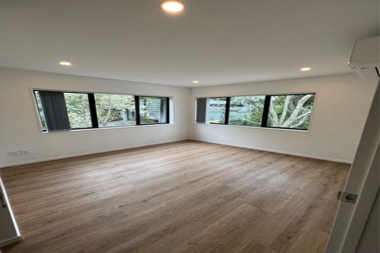 Photo of property in 37d Matipo Road, Mairangi Bay, Auckland, 0630