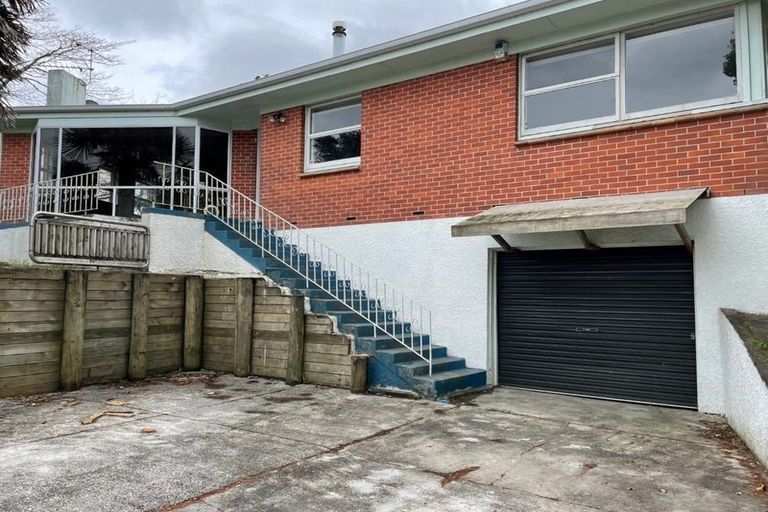 Photo of property in 30 Eddowes Street, Manurewa, Auckland, 2102