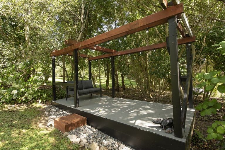 Photo of property in 32 Hadfield Road, Peka Peka, Waikanae, 5391