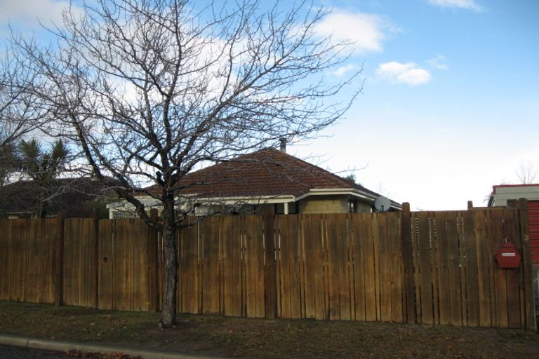 Photo of property in 3 Coach Court, Cromwell, 9310