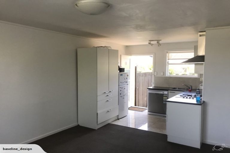 Photo of property in 3/783 Te Atatu Road, Te Atatu Peninsula, Auckland, 0610