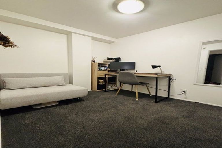 Photo of property in Palm Grove Apartments, 6/13a Palm Grove, Berhampore, Wellington, 6023