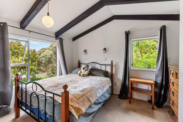 Photo of property in 63 Queens Road, Waikanae Beach, Waikanae, 5036