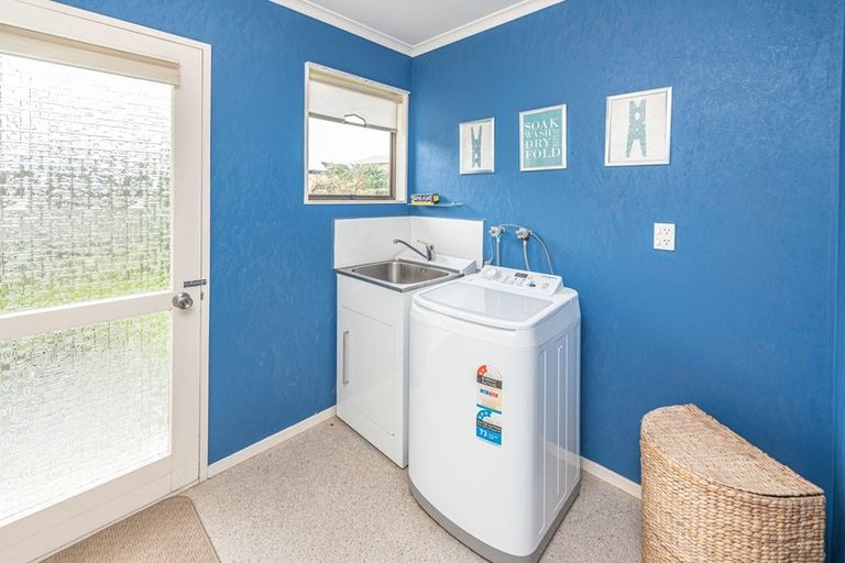 Photo of property in 6b Akepiro Place, Tawhero, Whanganui, 4501