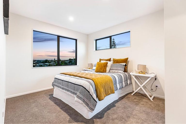 Photo of property in 16a Sheridan Drive, New Lynn, Auckland, 0600