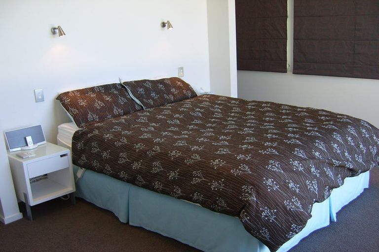 Photo of property in 4 Chandler Lane, Fernhill, Queenstown, 9300