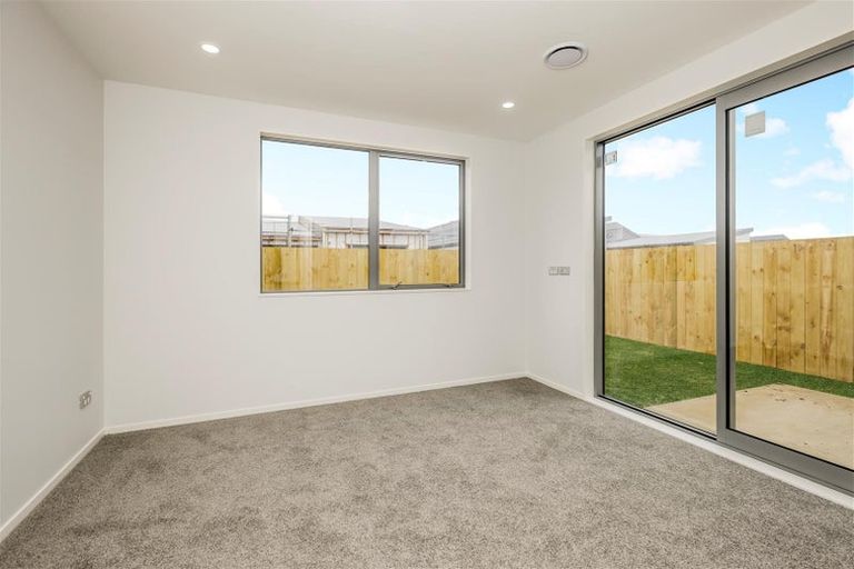 Photo of property in 39 Clayden Shuttleworth Street, Papakura, 2110