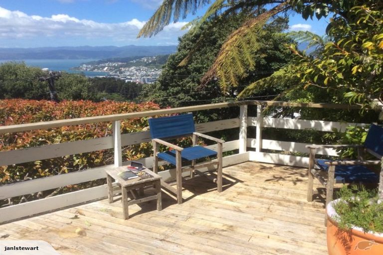 Photo of property in 42a Highbury Road, Highbury, Wellington, 6012