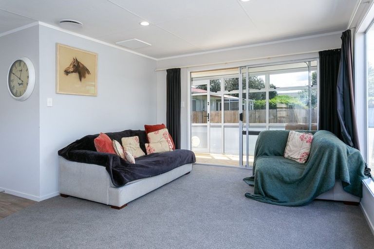 Photo of property in 7a Carlyle Street, Leamington, Cambridge, 3432