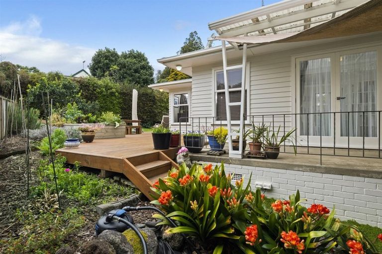 Photo of property in 35 Lynden Avenue, Hillcrest, Auckland, 0627