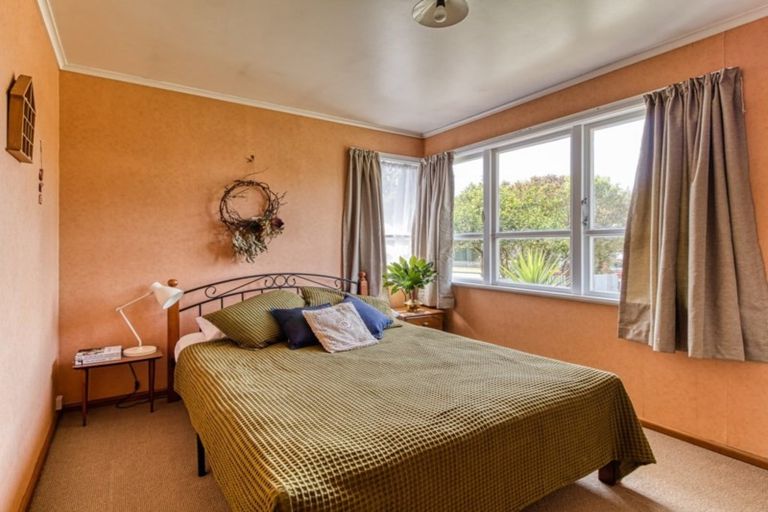 Photo of property in 24 Merton Crescent, Pirimai, Napier, 4112