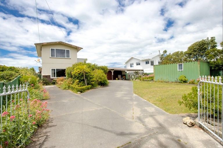 Photo of property in 70 Rogers Road, Bay View, Napier, 4104