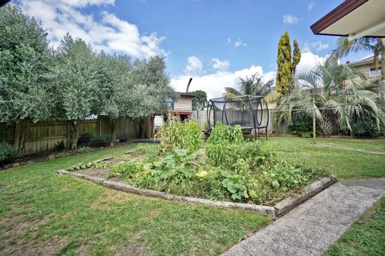 Photo of property in 9 Bishoprick Crescent, Te Puke, 3119