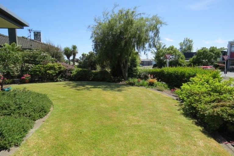 Photo of property in 2 Crescent Street, Richmond, 7020