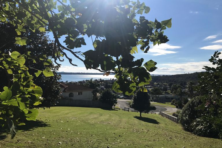 Photo of property in 12 Homestead Place, Welcome Bay, Tauranga, 3112