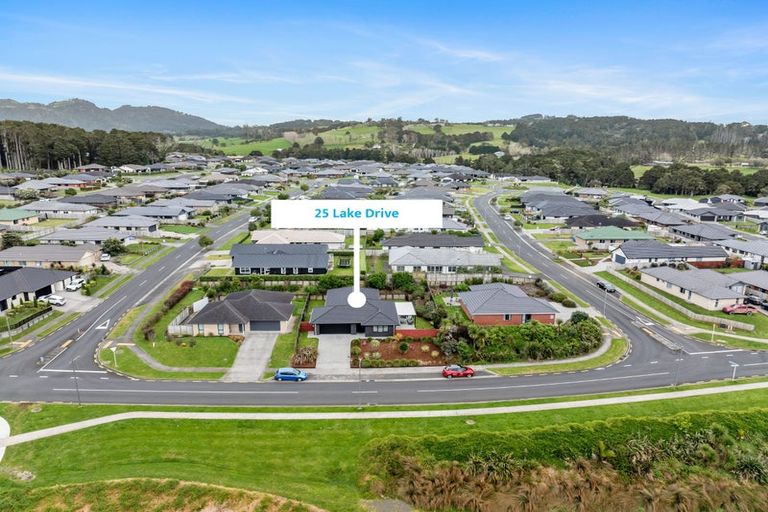 Photo of property in 25 Lake Drive, Tikipunga, Whangarei, 0112