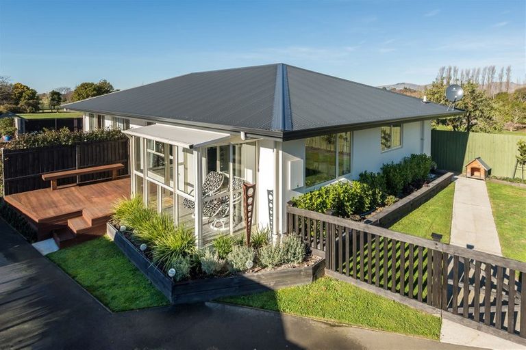 Photo of property in 78b Vivian Street, Burwood, Christchurch, 8083
