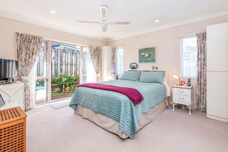 Photo of property in 15 Windsong Court, Northpark, Auckland, 2013