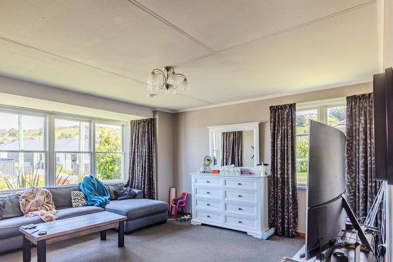 Photo of property in 12 Harlech Street, Oamaru North, Oamaru, 9400