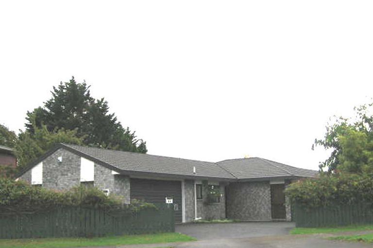 Photo of property in 75a Sturges Road, Henderson, Auckland, 0612