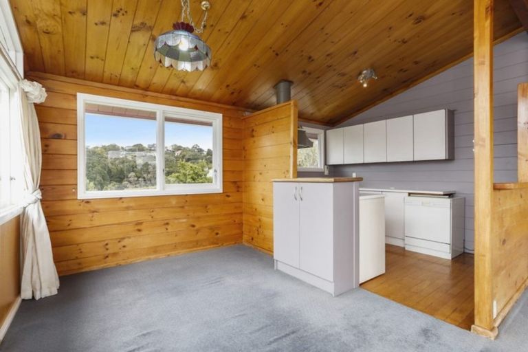 Photo of property in 5 Elgin Place, Red Beach, 0932