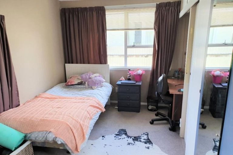 Photo of property in 23 Sandford Street, Trentham, Upper Hutt, 5018