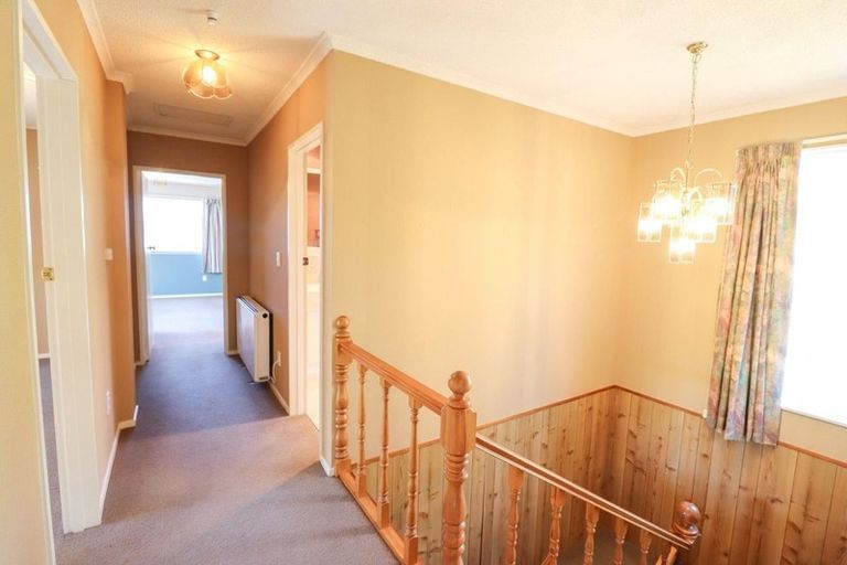 Photo of property in 18 Churchill Avenue, Hokowhitu, Palmerston North, 4410