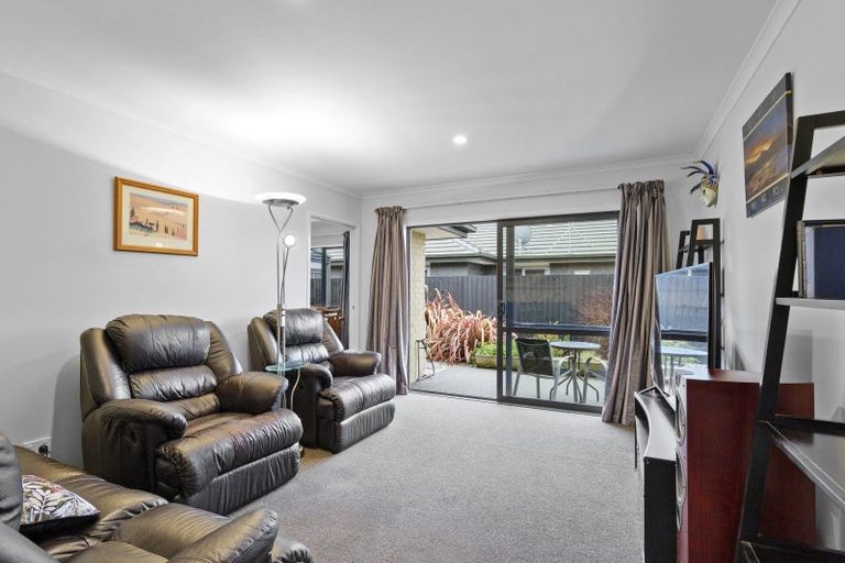 Photo of property in 36 Luxembourg Crescent, Halswell, Christchurch, 8025