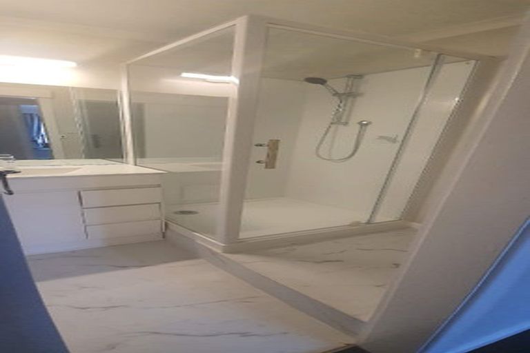 Photo of property in 39 Korau Grove, Stokes Valley, Lower Hutt, 5019