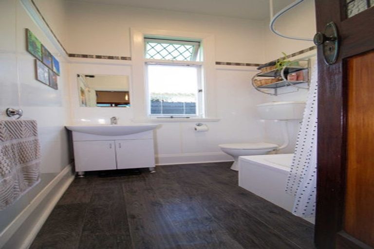 Photo of property in 37 Hendon Street, Edgeware, Christchurch, 8013