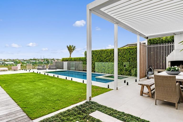 Photo of property in 71a Ngataringa Road, Devonport, Auckland, 0624