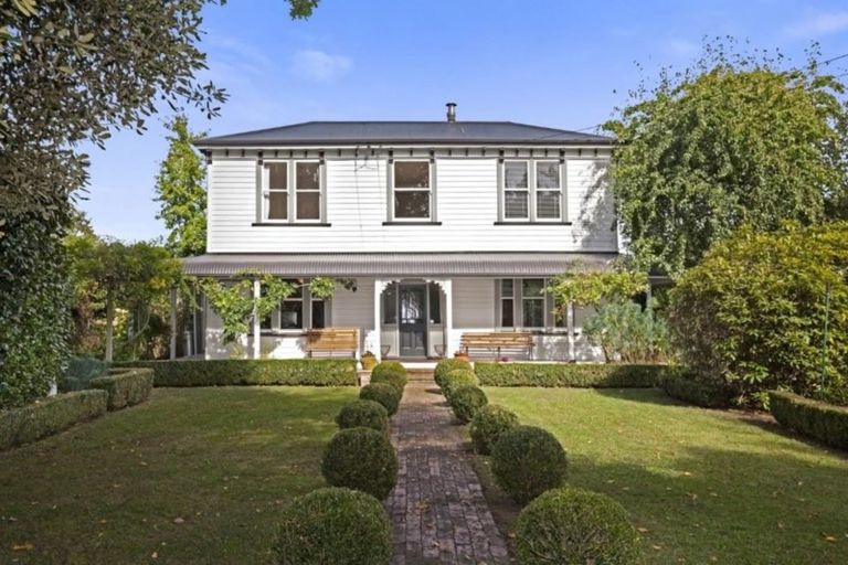 Photo of property in 51 Halswell Junction Road, Halswell, Christchurch, 8025