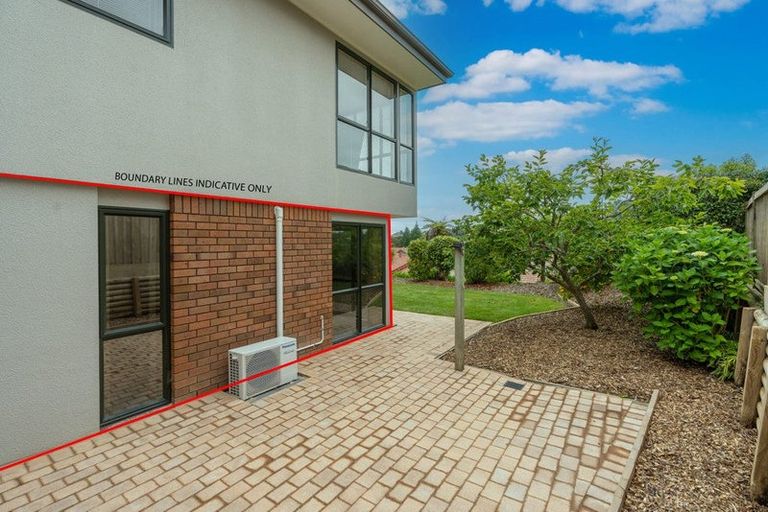 Photo of property in 61 Grosvenor Gardens, Flagstaff, Hamilton, 3210