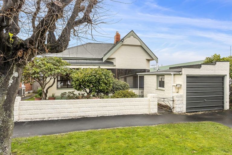 Photo of property in 22 Law Street, Caversham, Dunedin, 9012