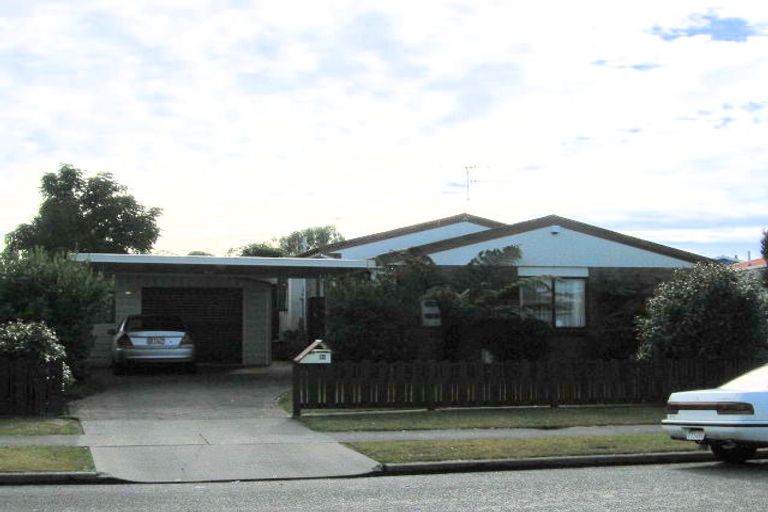 Photo of property in 36 Garland Drive, St Andrews, Hamilton, 3200