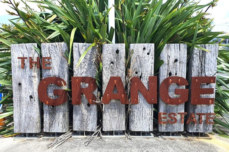 Photo of property in 32 Fairwater Road, Warkworth, 0910