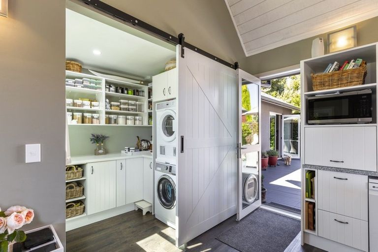 Photo of property in 107 Hill View Drive, Acacia Bay, Taupo, 3385