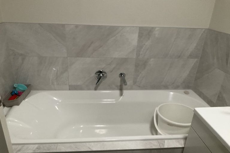 Photo of property in 11 Hakaro Way, Takanini, 2112