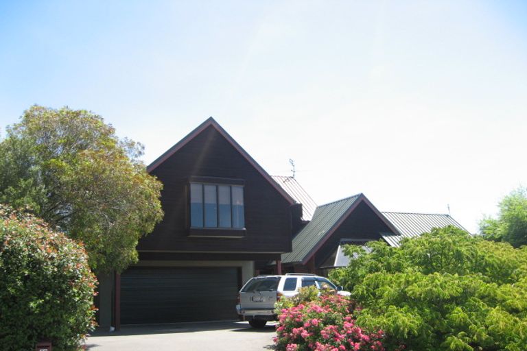 Photo of property in 42 Ravensdale Rise, Westmorland, Christchurch, 8025