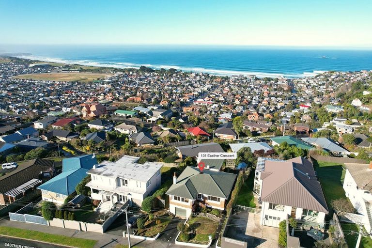 Photo of property in 131 Easther Crescent, Kew, Dunedin, 9012