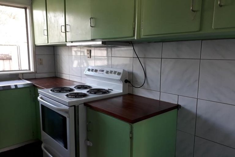 Photo of property in 4/96 Titirangi Road, New Lynn, Auckland, 0600