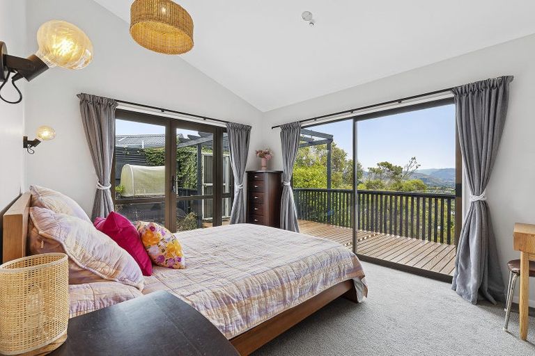 Photo of property in 22 The Bollard, Whitby, Porirua, 5024