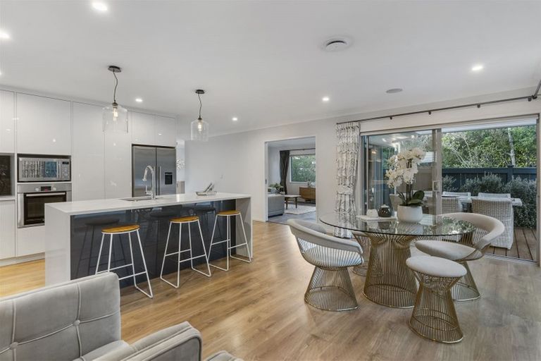 Photo of property in 21 Channel Road, Campbells Bay, Auckland, 0630