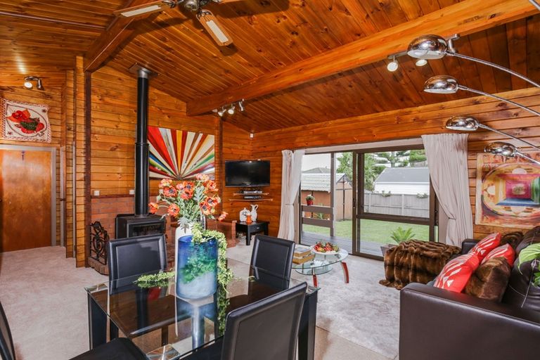 Photo of property in 1/9 Rewa Street, New Lynn, Auckland, 0600