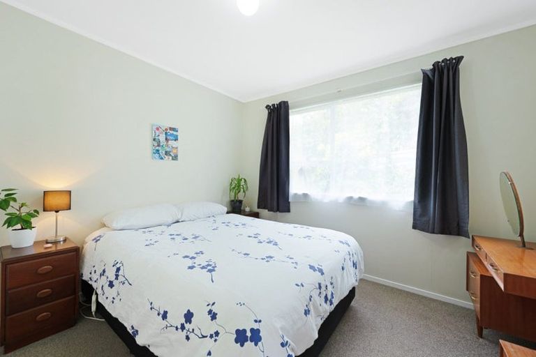 Photo of property in 3 Oldham Way, Crofton Downs, Wellington, 6035