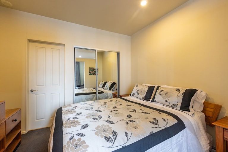 Photo of property in Atrium Towers, 6a/154 The Terrace, Wellington Central, Wellington, 6011