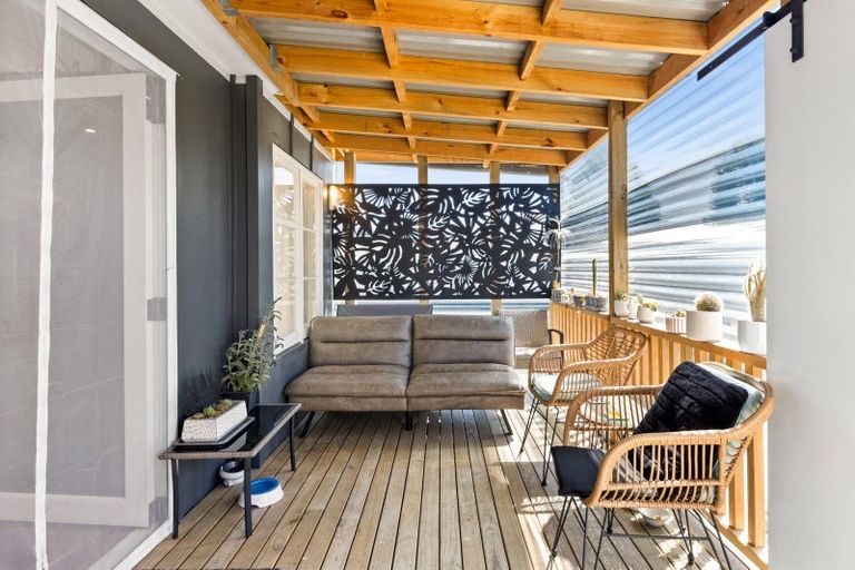 Photo of property in 1 Rutherford Road, Marewa, Napier, 4110