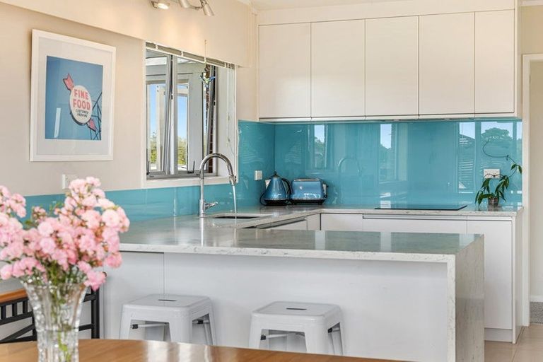 Photo of property in 48 Tapu Road, Huapai, Kumeu, 0810